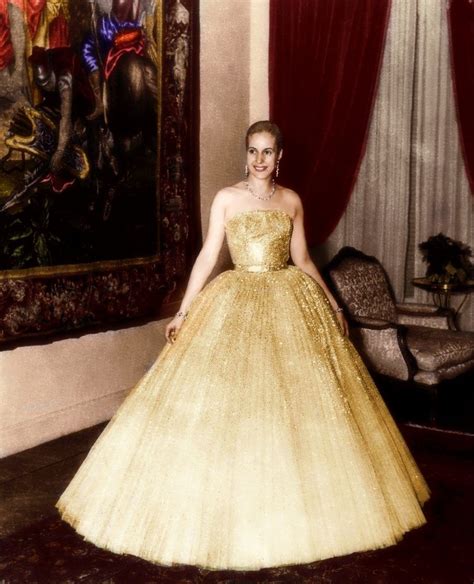 eva peron outfit.